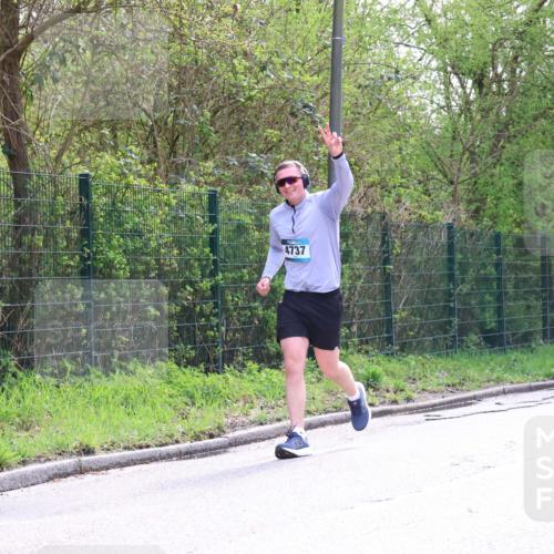 12.04.2026 - 45. Internationalen Wilhelmsburger Insellauf Yannick Fuchs http://msf.ph/oto/9501302 12.04.2026 11:15:25 Laufen 4737 meine-sportfotos.de