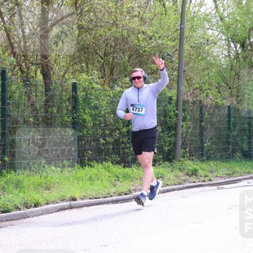 12.04.2026 - 45. Internationalen Wilhelmsburger Insellauf Yannick Fuchs http://msf.ph/oto/9501304 12.04.2026 11:15:25 Laufen 4737 meine-sportfotos.de