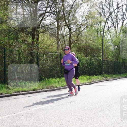 12.04.2026 - 45. Internationalen Wilhelmsburger Insellauf Yannick Fuchs http://msf.ph/oto/9501323 12.04.2026 11:15:54 Laufen 2245 meine-sportfotos.de