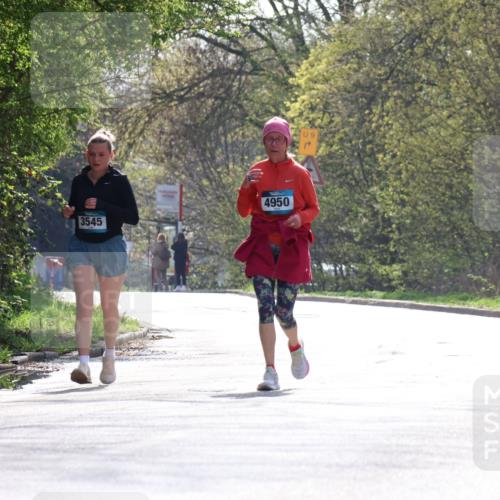 12.04.2026 - 45. Internationalen Wilhelmsburger Insellauf Yannick Fuchs http://msf.ph/oto/9501331 12.04.2026 11:16:13 Laufen 3545, 4950, 9 meine-sportfotos.de