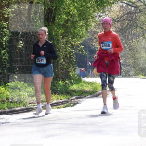 12.04.2026 - 45. Internationalen Wilhelmsburger Insellauf Yannick Fuchs http://msf.ph/oto/9501334 12.04.2026 11:16:15 Laufen 3545, 4950, 9 meine-sportfotos.de