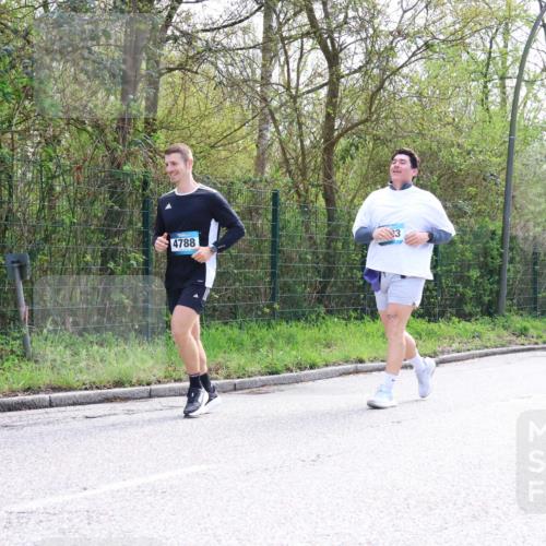 12.04.2026 - 45. Internationalen Wilhelmsburger Insellauf Yannick Fuchs http://msf.ph/oto/9501382 12.04.2026 11:17:31 Laufen 4788, 33711 meine-sportfotos.de
