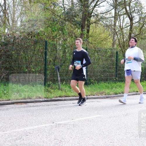 12.04.2026 - 45. Internationalen Wilhelmsburger Insellauf Yannick Fuchs http://msf.ph/oto/9501384 12.04.2026 11:17:32 Laufen 4788, 2703 meine-sportfotos.de