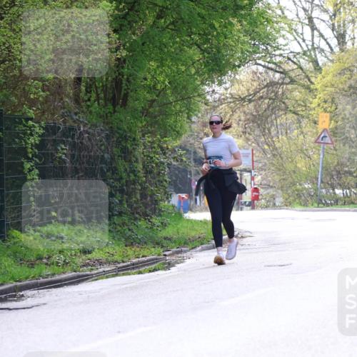 12.04.2026 - 45. Internationalen Wilhelmsburger Insellauf Yannick Fuchs http://msf.ph/oto/9501396 12.04.2026 11:17:39 Laufen  meine-sportfotos.de