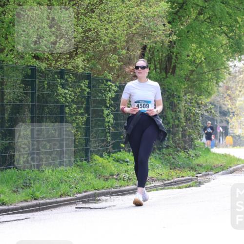 12.04.2026 - 45. Internationalen Wilhelmsburger Insellauf Yannick Fuchs http://msf.ph/oto/9501399 12.04.2026 11:17:43 Laufen 4509 meine-sportfotos.de