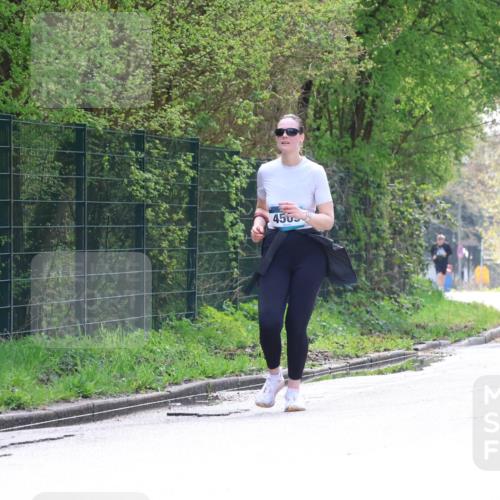 12.04.2026 - 45. Internationalen Wilhelmsburger Insellauf Yannick Fuchs http://msf.ph/oto/9501400 12.04.2026 11:17:44 Laufen 4505 meine-sportfotos.de