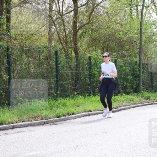 12.04.2026 - 45. Internationalen Wilhelmsburger Insellauf Yannick Fuchs http://msf.ph/oto/9501408 12.04.2026 11:17:49 Laufen 4509 meine-sportfotos.de
