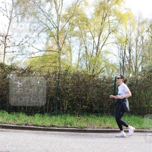 12.04.2026 - 45. Internationalen Wilhelmsburger Insellauf Yannick Fuchs http://msf.ph/oto/9501416 12.04.2026 11:17:51 Laufen  meine-sportfotos.de