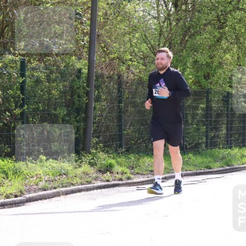 12.04.2026 - 45. Internationalen Wilhelmsburger Insellauf Yannick Fuchs http://msf.ph/oto/9501429 12.04.2026 11:18:32 Laufen 26, 2233 meine-sportfotos.de