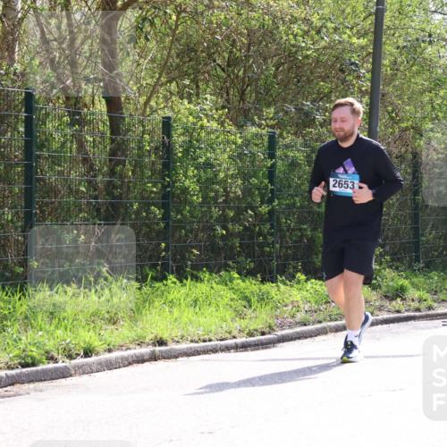 12.04.2026 - 45. Internationalen Wilhelmsburger Insellauf Yannick Fuchs http://msf.ph/oto/9501433 12.04.2026 11:18:33 Laufen 2653 meine-sportfotos.de