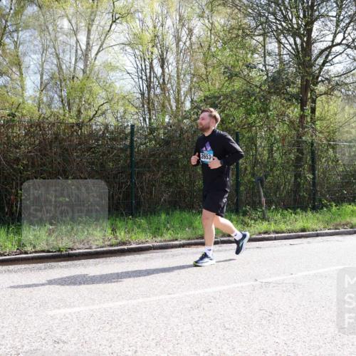 12.04.2026 - 45. Internationalen Wilhelmsburger Insellauf Yannick Fuchs http://msf.ph/oto/9501441 12.04.2026 11:18:36 Laufen 2653 meine-sportfotos.de