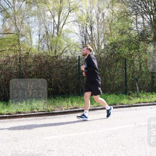 12.04.2026 - 45. Internationalen Wilhelmsburger Insellauf Yannick Fuchs http://msf.ph/oto/9501443 12.04.2026 11:18:36 Laufen  meine-sportfotos.de