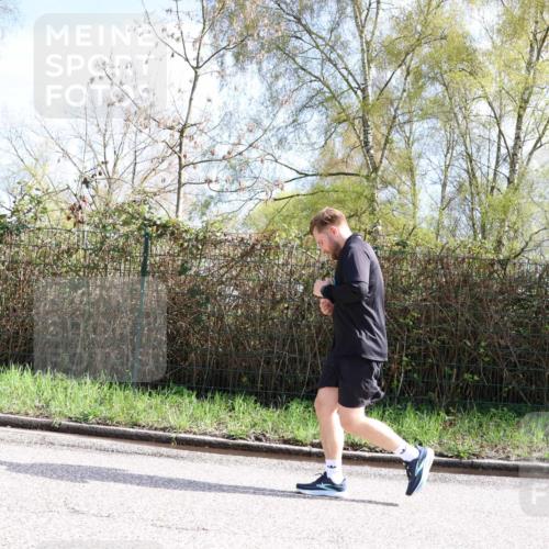 12.04.2026 - 45. Internationalen Wilhelmsburger Insellauf Yannick Fuchs http://msf.ph/oto/9501448 12.04.2026 11:18:37 Laufen  meine-sportfotos.de