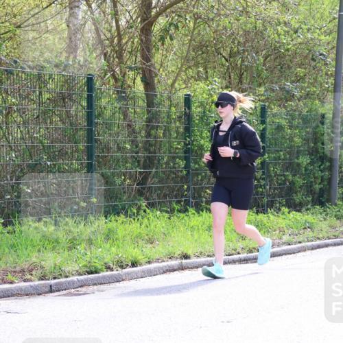 12.04.2026 - 45. Internationalen Wilhelmsburger Insellauf Yannick Fuchs http://msf.ph/oto/9501470 12.04.2026 11:19:52 Laufen 202 meine-sportfotos.de