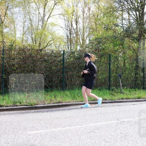 12.04.2026 - 45. Internationalen Wilhelmsburger Insellauf Yannick Fuchs http://msf.ph/oto/9501473 12.04.2026 11:19:54 Laufen  meine-sportfotos.de