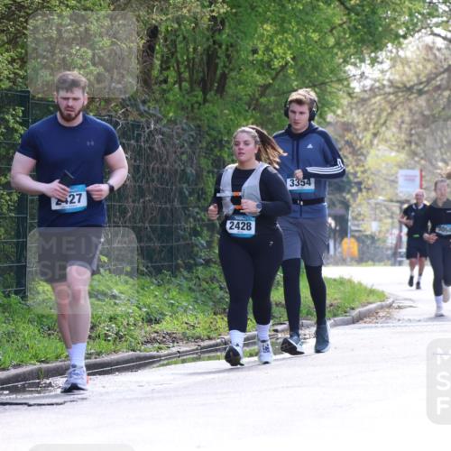 12.04.2026 - 45. Internationalen Wilhelmsburger Insellauf Yannick Fuchs http://msf.ph/oto/9501477 12.04.2026 11:20:25 Laufen 427, 2428, 3354, 3050 meine-sportfotos.de