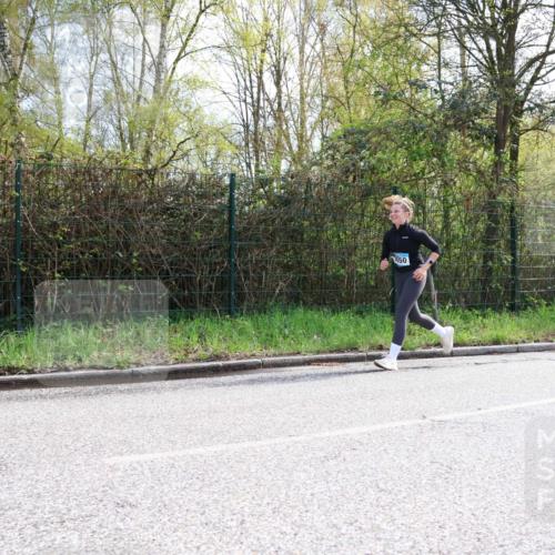 12.04.2026 - 45. Internationalen Wilhelmsburger Insellauf Yannick Fuchs http://msf.ph/oto/9501494 12.04.2026 11:20:43 Laufen 350 meine-sportfotos.de