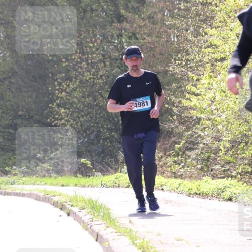 12.04.2026 - 45. Internationalen Wilhelmsburger Insellauf Yannick Fuchs http://msf.ph/oto/9501532 12.04.2026 11:23:05 Laufen 4981, 2564, 2 meine-sportfotos.de