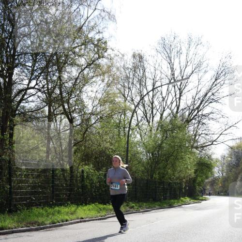 12.04.2026 - 45. Internationalen Wilhelmsburger Insellauf Yannick Fuchs http://msf.ph/oto/9501537 12.04.2026 11:23:08 Laufen 2161 meine-sportfotos.de