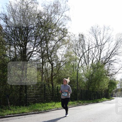 12.04.2026 - 45. Internationalen Wilhelmsburger Insellauf Yannick Fuchs http://msf.ph/oto/9501539 12.04.2026 11:23:09 Laufen 2161 meine-sportfotos.de