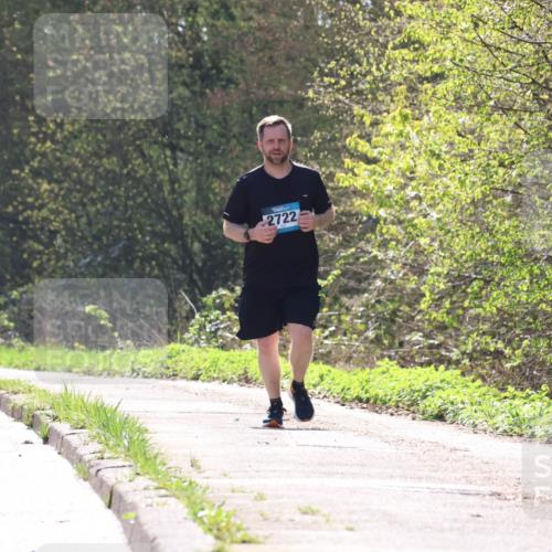 12.04.2026 - 45. Internationalen Wilhelmsburger Insellauf Yannick Fuchs http://msf.ph/oto/9501560 12.04.2026 11:23:56 Laufen 2722 meine-sportfotos.de