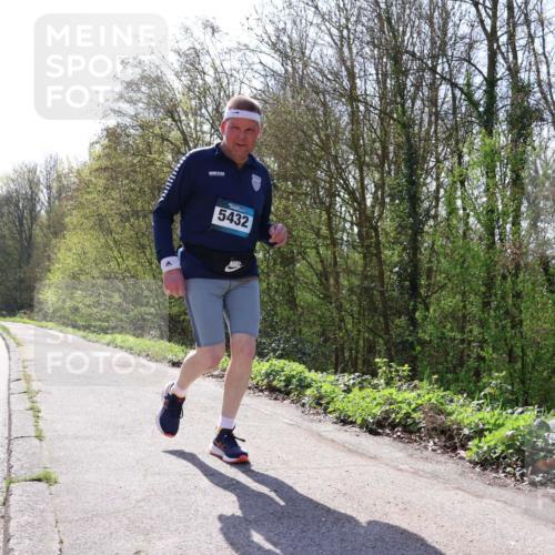 12.04.2026 - 45. Internationalen Wilhelmsburger Insellauf Yannick Fuchs http://msf.ph/oto/9501598 12.04.2026 11:24:58 Laufen 5432 meine-sportfotos.de