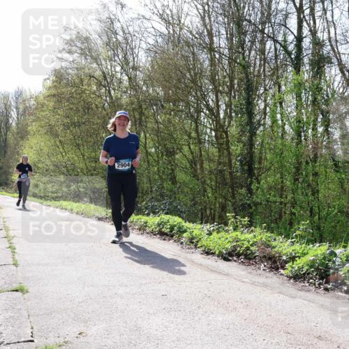 12.04.2026 - 45. Internationalen Wilhelmsburger Insellauf Yannick Fuchs http://msf.ph/oto/9501651 12.04.2026 11:27:53 Laufen 2904 meine-sportfotos.de