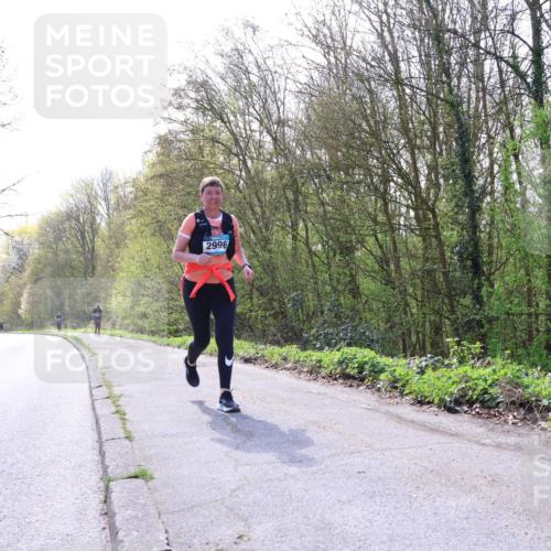 12.04.2026 - 45. Internationalen Wilhelmsburger Insellauf Yannick Fuchs http://msf.ph/oto/9501682 12.04.2026 11:28:32 Laufen 2996 meine-sportfotos.de