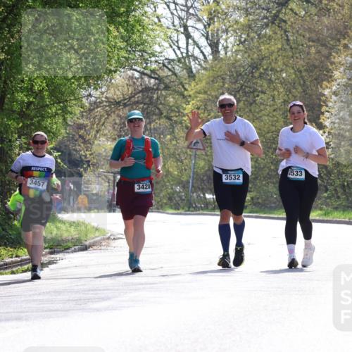 12.04.2026 - 45. Internationalen Wilhelmsburger Insellauf Yannick Fuchs http://msf.ph/oto/9501707 12.04.2026 11:30:12 Laufen 3457, 3532, 3428, 3533 meine-sportfotos.de