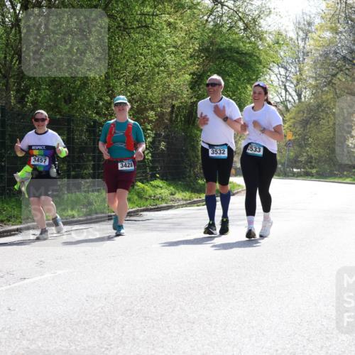 12.04.2026 - 45. Internationalen Wilhelmsburger Insellauf Yannick Fuchs http://msf.ph/oto/9501720 12.04.2026 11:30:18 Laufen 3457, 3428, 3532, 533 meine-sportfotos.de