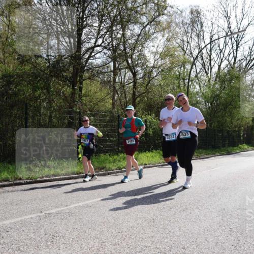 12.04.2026 - 45. Internationalen Wilhelmsburger Insellauf Yannick Fuchs http://msf.ph/oto/9501730 12.04.2026 11:30:23 Laufen 3457, 3428, 3532, 3533 meine-sportfotos.de