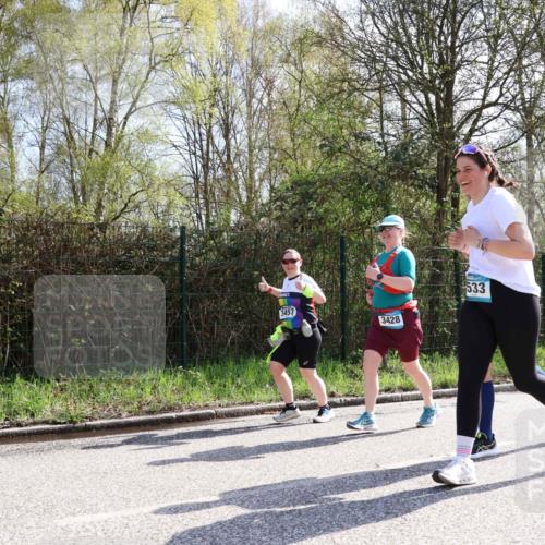 12.04.2026 - 45. Internationalen Wilhelmsburger Insellauf Yannick Fuchs http://msf.ph/oto/9501735 12.04.2026 11:30:24 Laufen 3457, 3428, 533 meine-sportfotos.de
