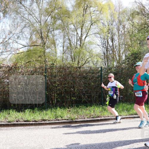 12.04.2026 - 45. Internationalen Wilhelmsburger Insellauf Yannick Fuchs http://msf.ph/oto/9501737 12.04.2026 11:30:24 Laufen 3457, 3428, 533 meine-sportfotos.de