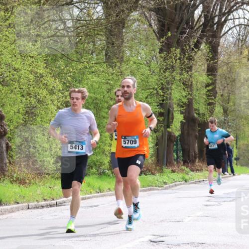 12.04.2026 - 45. Internationalen Wilhelmsburger Insellauf Yannick Fuchs http://msf.ph/oto/9501779 12.04.2026 12:40:18 Laufen 5413, 4, 5709, 4877 meine-sportfotos.de