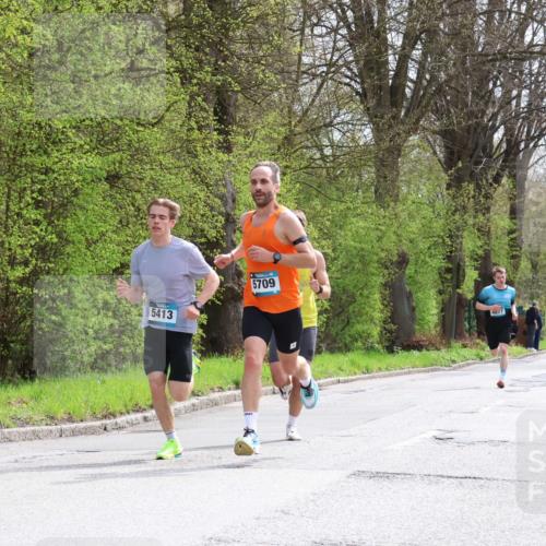 12.04.2026 - 45. Internationalen Wilhelmsburger Insellauf Yannick Fuchs http://msf.ph/oto/9501784 12.04.2026 12:40:19 Laufen 5413, 5709 meine-sportfotos.de