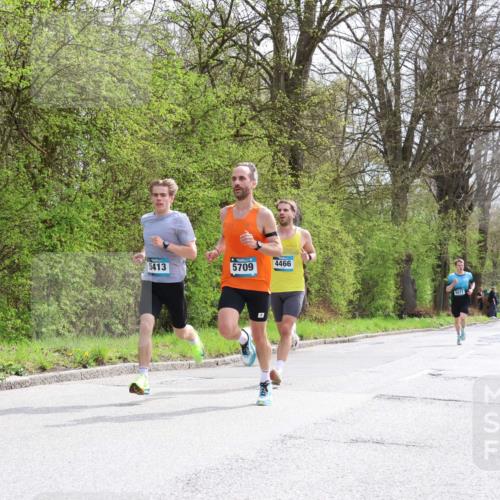 12.04.2026 - 45. Internationalen Wilhelmsburger Insellauf Yannick Fuchs http://msf.ph/oto/9501786 12.04.2026 12:40:19 Laufen 5413, 5709, 4466, 4877 meine-sportfotos.de