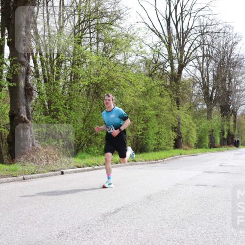 12.04.2026 - 45. Internationalen Wilhelmsburger Insellauf Yannick Fuchs http://msf.ph/oto/9501798 12.04.2026 12:40:24 Laufen 4877 meine-sportfotos.de