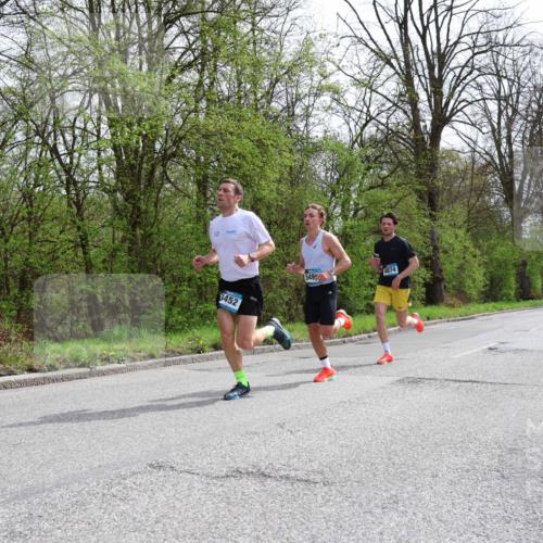 12.04.2026 - 45. Internationalen Wilhelmsburger Insellauf Yannick Fuchs http://msf.ph/oto/9501821 12.04.2026 12:40:41 Laufen 3452, 549, 4874 meine-sportfotos.de