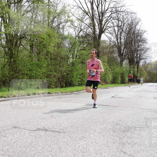 12.04.2026 - 45. Internationalen Wilhelmsburger Insellauf Yannick Fuchs http://msf.ph/oto/9501840 12.04.2026 12:41:14 Laufen 3947 meine-sportfotos.de