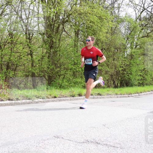 12.04.2026 - 45. Internationalen Wilhelmsburger Insellauf Yannick Fuchs http://msf.ph/oto/9501856 12.04.2026 12:41:19 Laufen 4240 meine-sportfotos.de