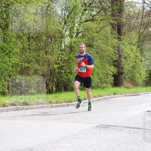 12.04.2026 - 45. Internationalen Wilhelmsburger Insellauf Yannick Fuchs http://msf.ph/oto/9501878 12.04.2026 12:41:26 Laufen 4677 meine-sportfotos.de