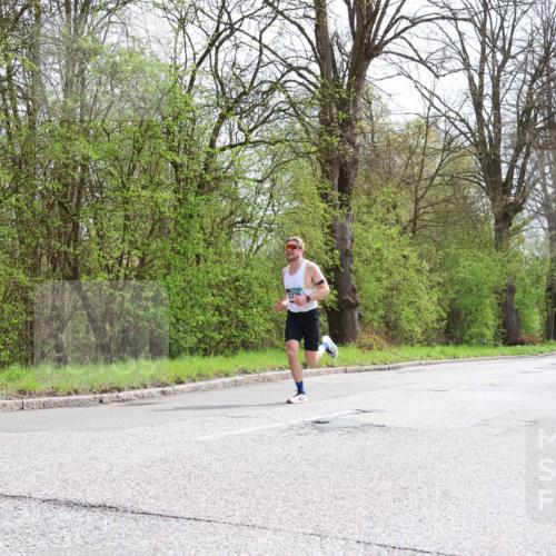 12.04.2026 - 45. Internationalen Wilhelmsburger Insellauf Yannick Fuchs http://msf.ph/oto/9501896 12.04.2026 12:42:07 Laufen 5325 meine-sportfotos.de