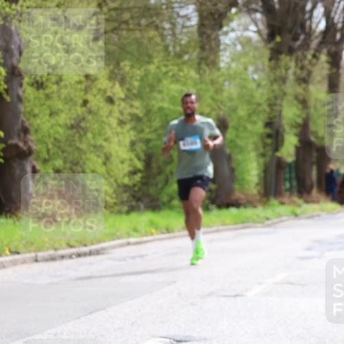 12.04.2026 - 45. Internationalen Wilhelmsburger Insellauf Yannick Fuchs http://msf.ph/oto/9501926 12.04.2026 12:42:32 Laufen  meine-sportfotos.de