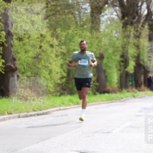 12.04.2026 - 45. Internationalen Wilhelmsburger Insellauf Yannick Fuchs http://msf.ph/oto/9501927 12.04.2026 12:42:32 Laufen  meine-sportfotos.de