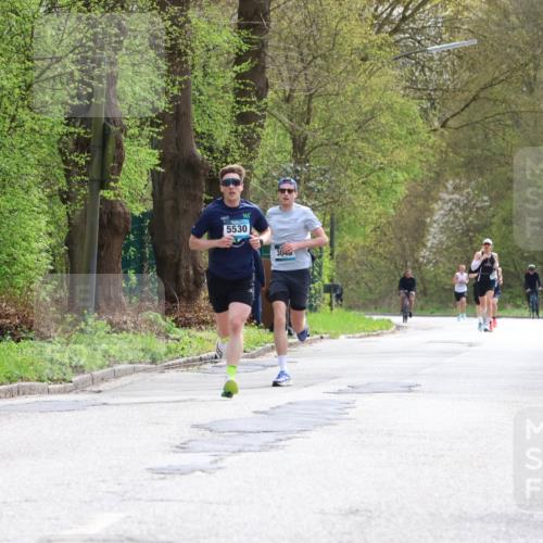 12.04.2026 - 45. Internationalen Wilhelmsburger Insellauf Yannick Fuchs http://msf.ph/oto/9501982 12.04.2026 12:42:57 Laufen 361, 5530, 3045 meine-sportfotos.de