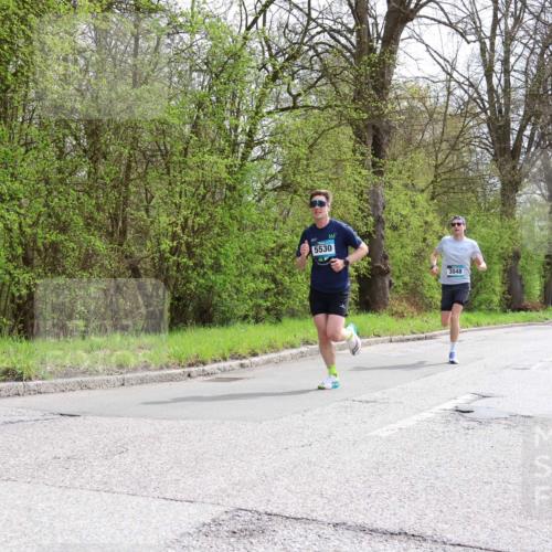 12.04.2026 - 45. Internationalen Wilhelmsburger Insellauf Yannick Fuchs http://msf.ph/oto/9502002 12.04.2026 12:43:02 Laufen 5530, 361, 3048 meine-sportfotos.de