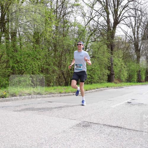 12.04.2026 - 45. Internationalen Wilhelmsburger Insellauf Yannick Fuchs http://msf.ph/oto/9502009 12.04.2026 12:43:04 Laufen 3048 meine-sportfotos.de