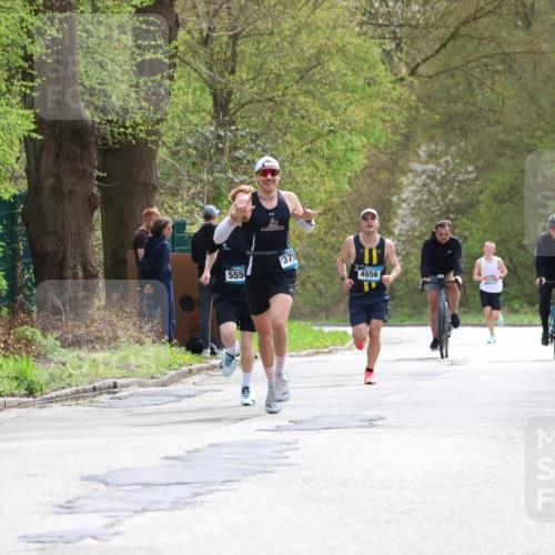 12.04.2026 - 45. Internationalen Wilhelmsburger Insellauf Yannick Fuchs http://msf.ph/oto/9502016 12.04.2026 12:43:07 Laufen 555, 1375, 4656 meine-sportfotos.de