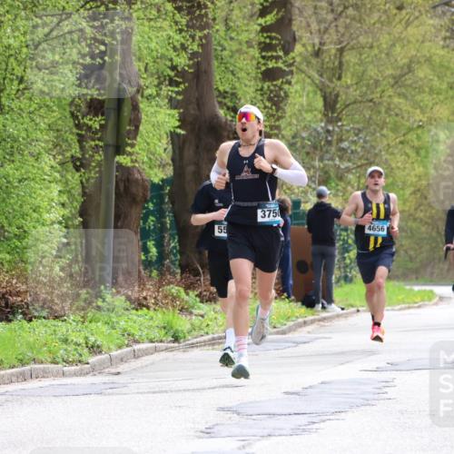 12.04.2026 - 45. Internationalen Wilhelmsburger Insellauf Yannick Fuchs http://msf.ph/oto/9502023 12.04.2026 12:43:08 Laufen 55, 3750, 4656 meine-sportfotos.de
