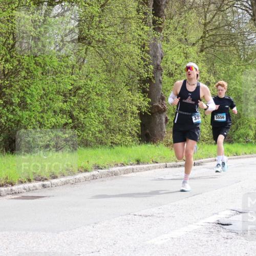 12.04.2026 - 45. Internationalen Wilhelmsburger Insellauf Yannick Fuchs http://msf.ph/oto/9502037 12.04.2026 12:43:13 Laufen 375, 5556, 4656 meine-sportfotos.de